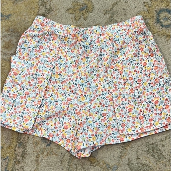 ⭐️NWT,Copper Key,Pocketed,Lightweight, Floral Shorts, Gorgeous w/a Tan! XL - Picture 4 of 11